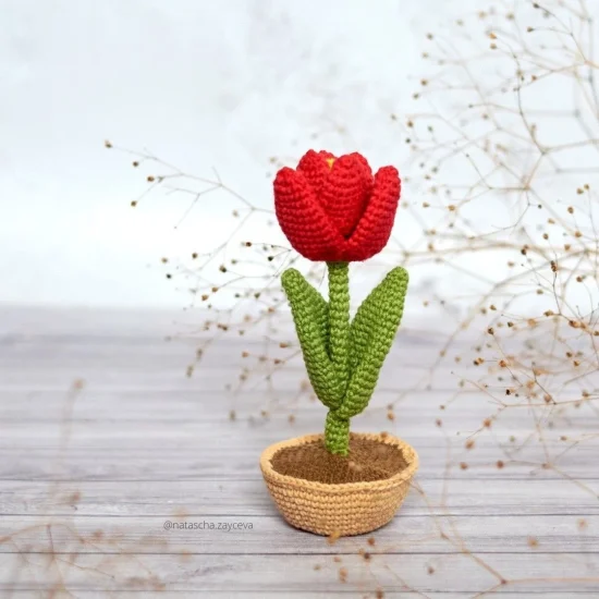 Tulip in a Pot Free Crochet Pattern