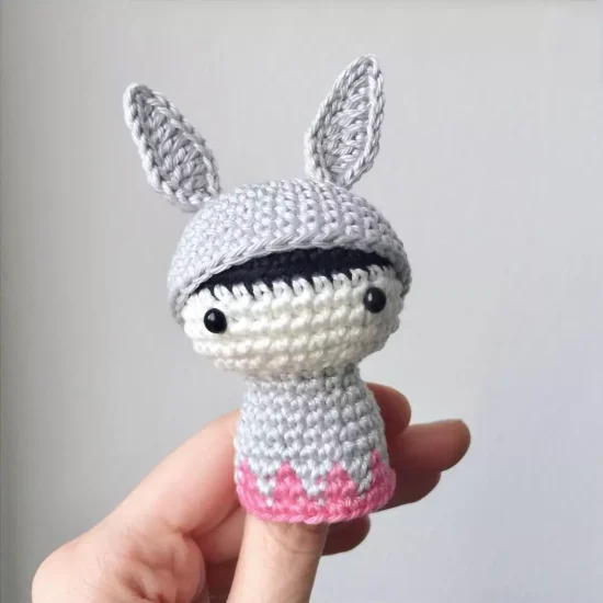 Free Amigurumi Crochet Pattern for a Small Bunny Doll