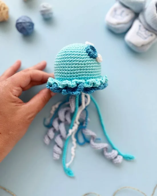 Jolly Jellyfish: Amigurumi Crochet Pattern for a Delightful Ocean Friend