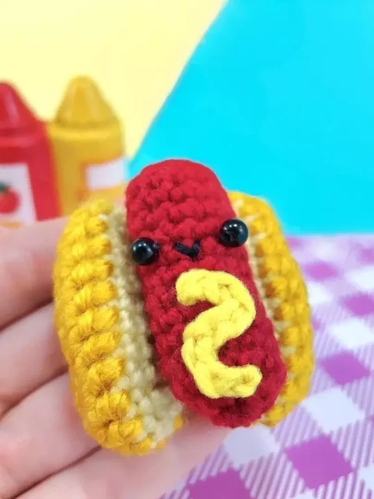 Mini Hot Dog Free Crochet Pattern