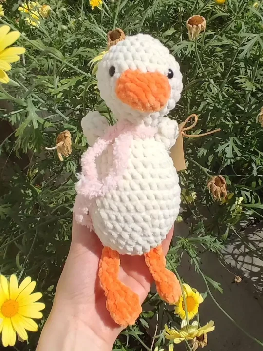 Adorable Amigurumi Duck Free Crochet Pattern