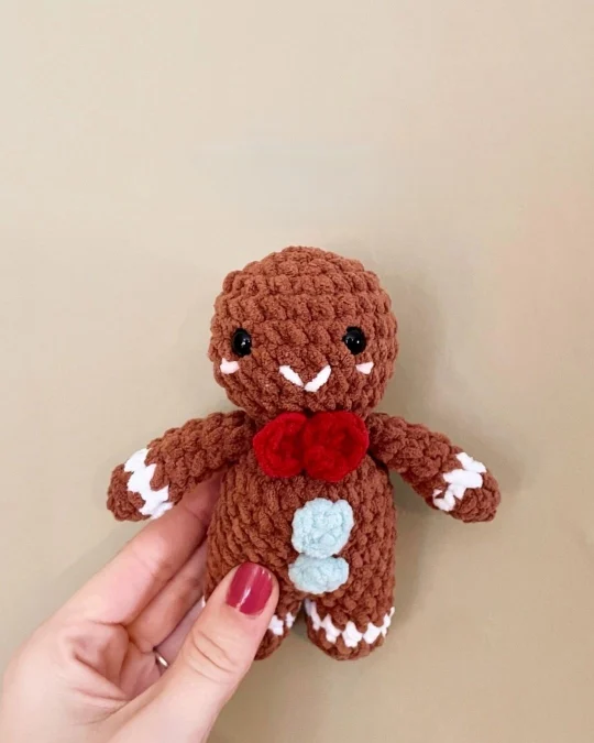 Amigurumi Gingerbread Man Free Crochet Pattern