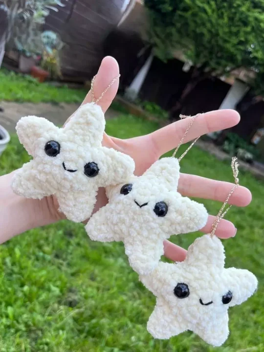 Starry Gleam: Enchanting Star Crochet Marvel