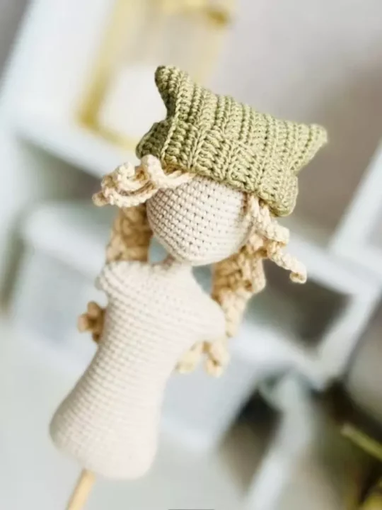 Charming Doll-Sized Cat Beanie - Free Crochet Pattern