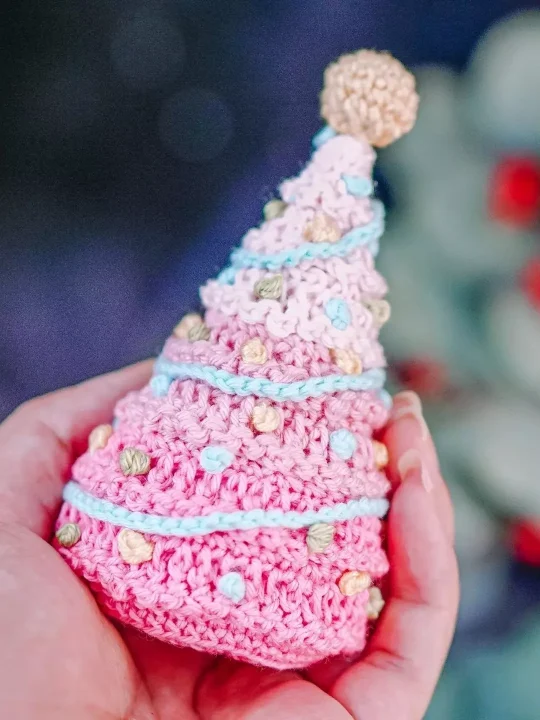 Charming Sweet Christmas Tree Crochet Pattern