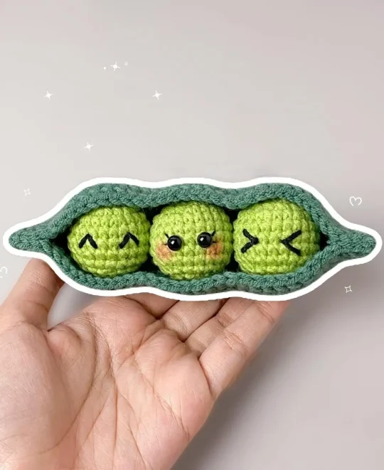 Adorable Peas in a Pod Free Crochet Pattern